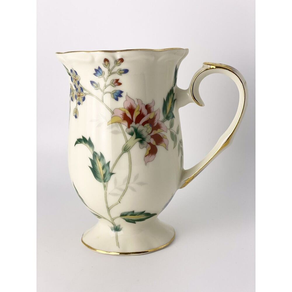 Villa Italia Classic Collection Porcelain Footed Mug w/Flower Designs 4.5”x 4.5”
